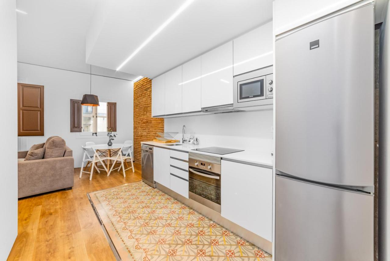 Sant Pau Ramblas Apartments Serennia Barcelona Bagian luar foto